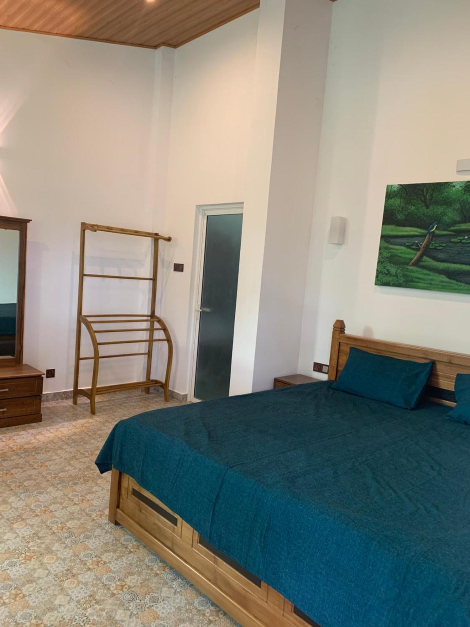 Luxury Apartment The Walkers Nest كاندي المظهر الخارجي الصورة